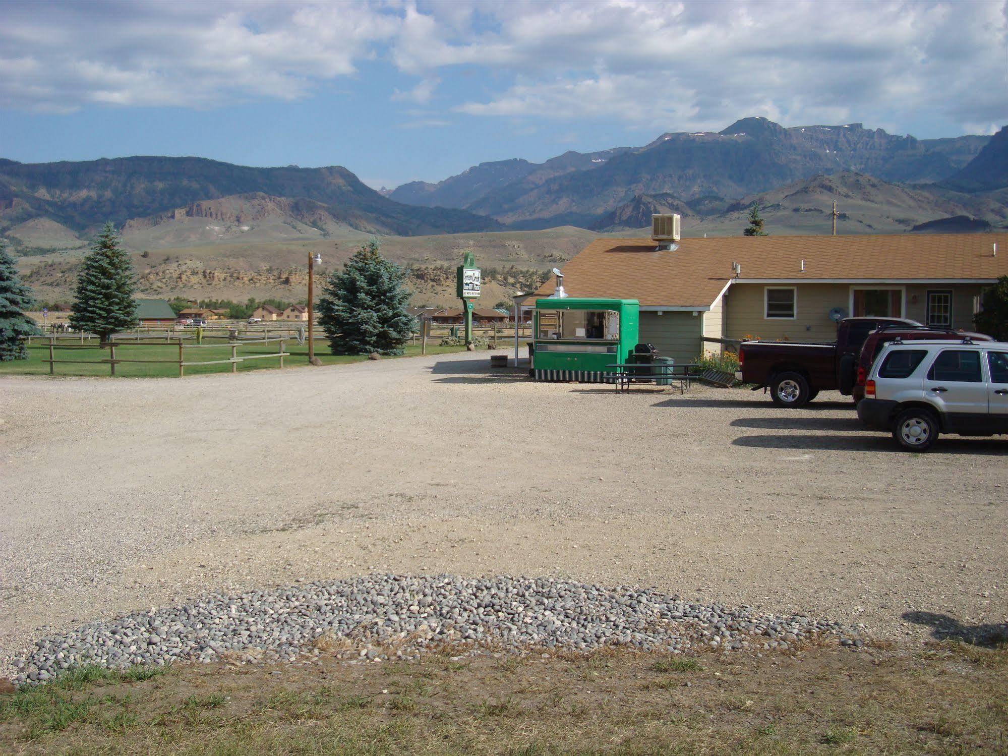 Green Creek Inn And Rv Park Wapiti Exterior photo